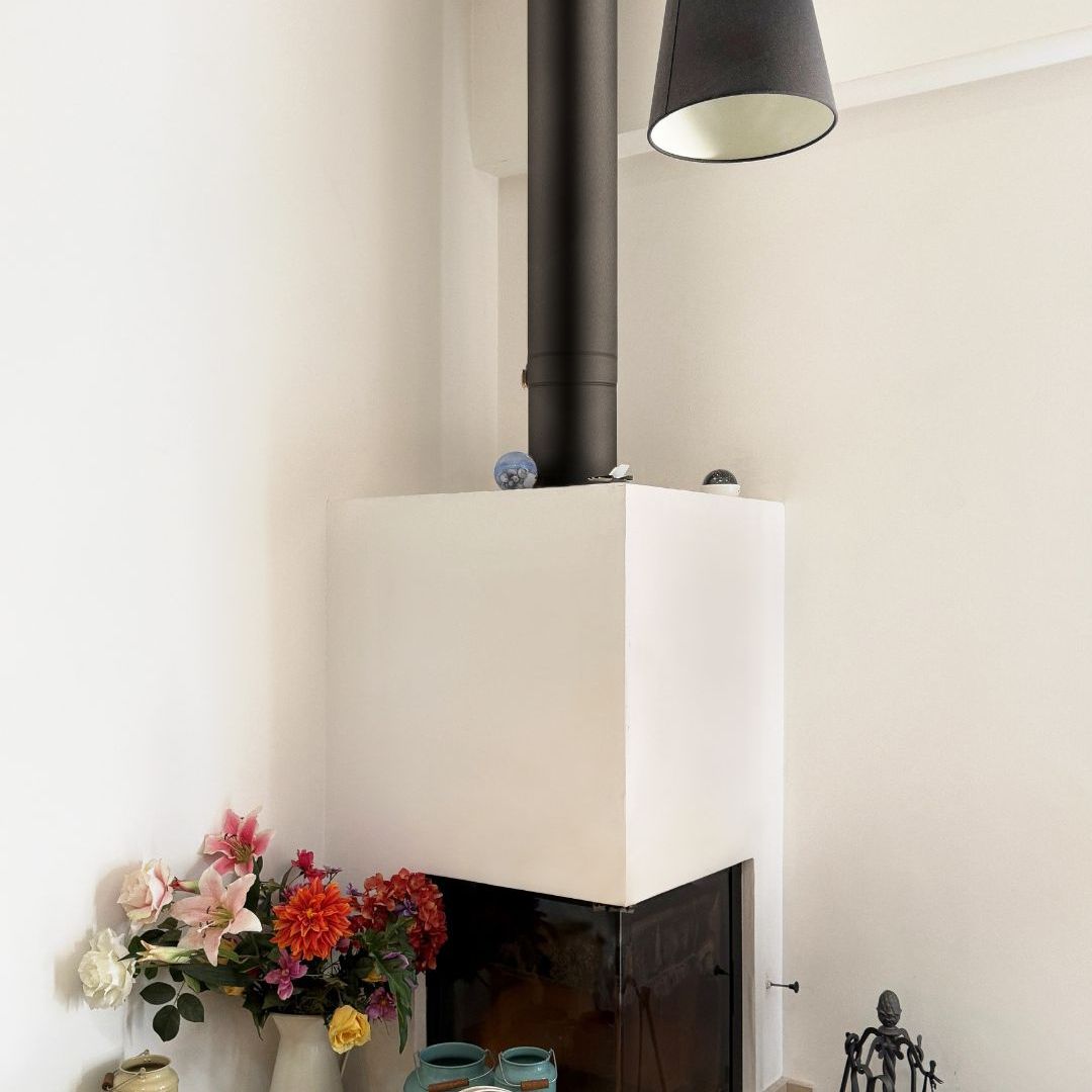 CONVESA_tubos de chimeneas negras